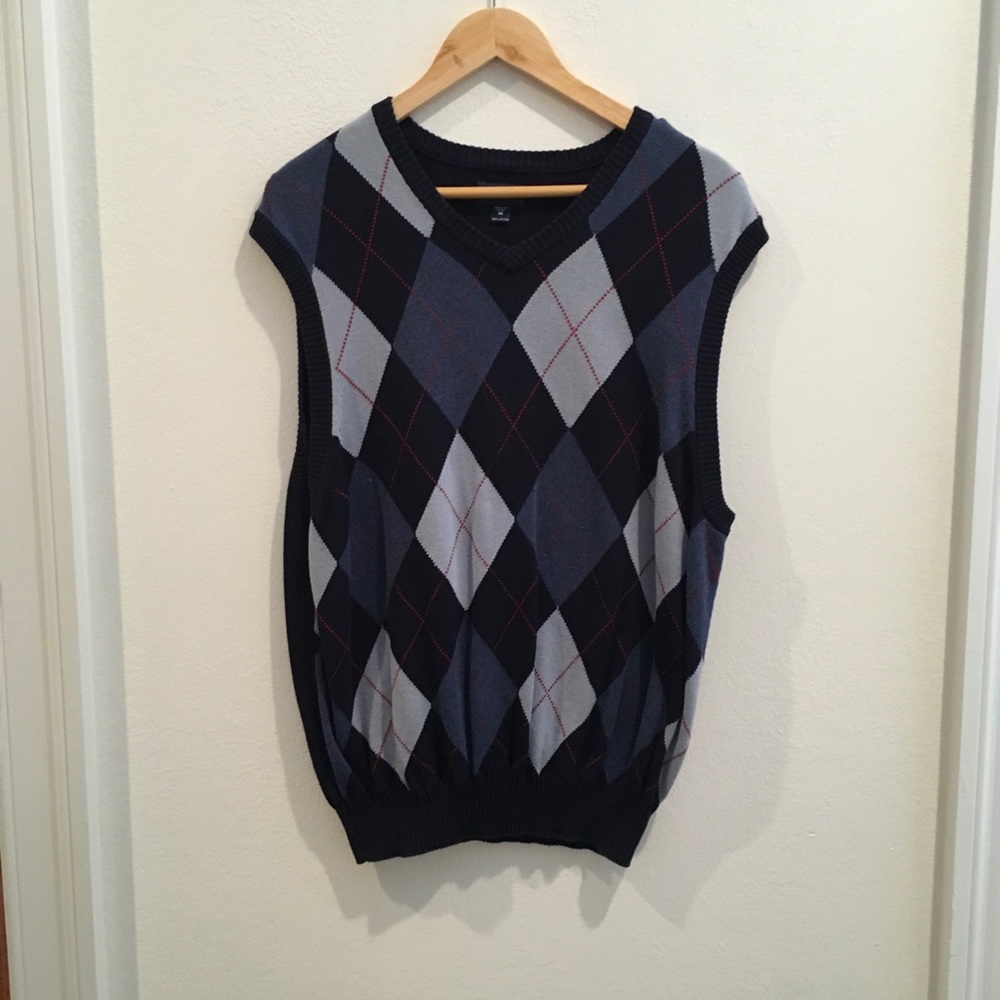 Men’s Bass Sweater Vest - Size Medium
